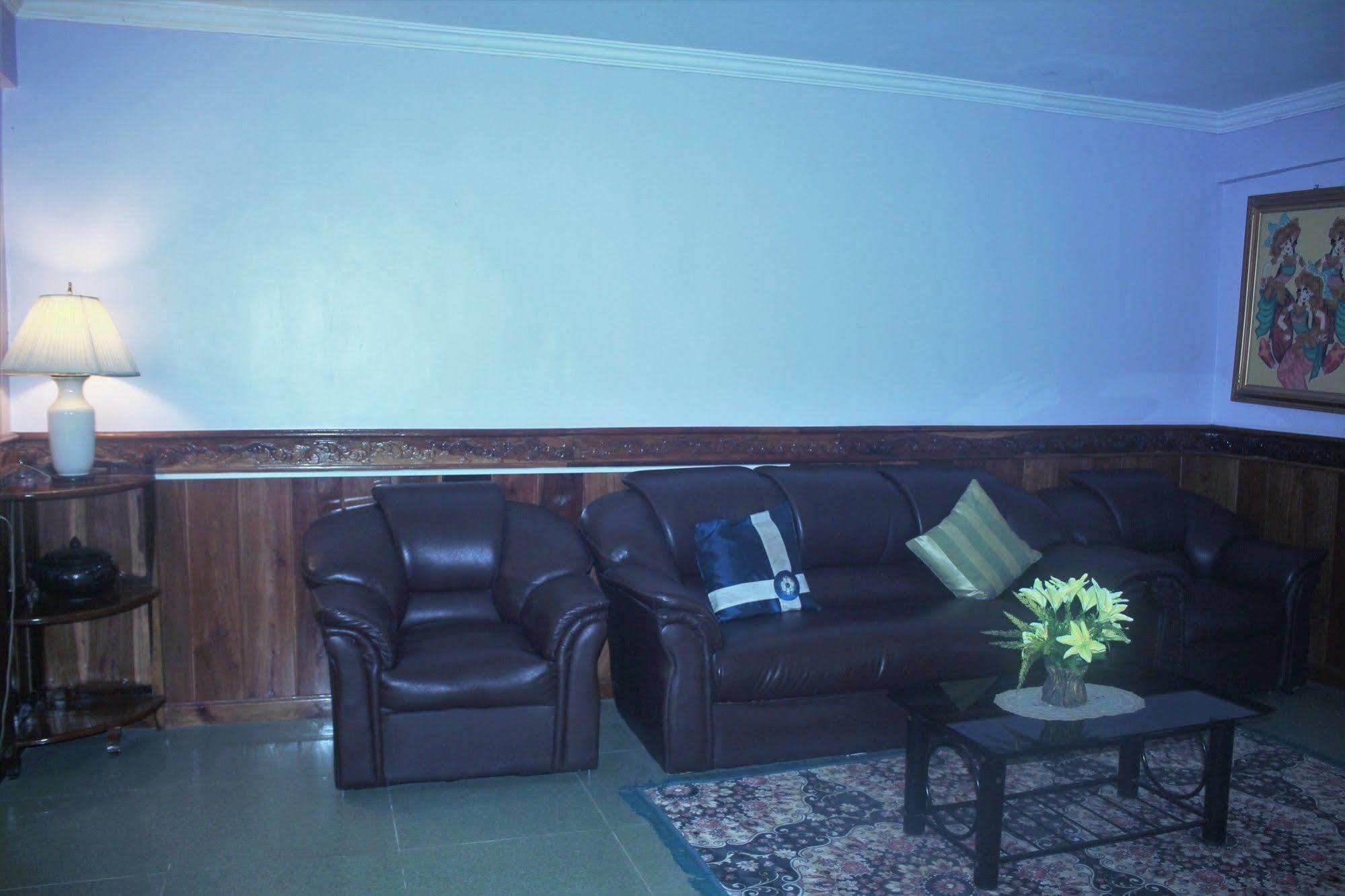 Spring Park Hotel Battambang Esterno foto