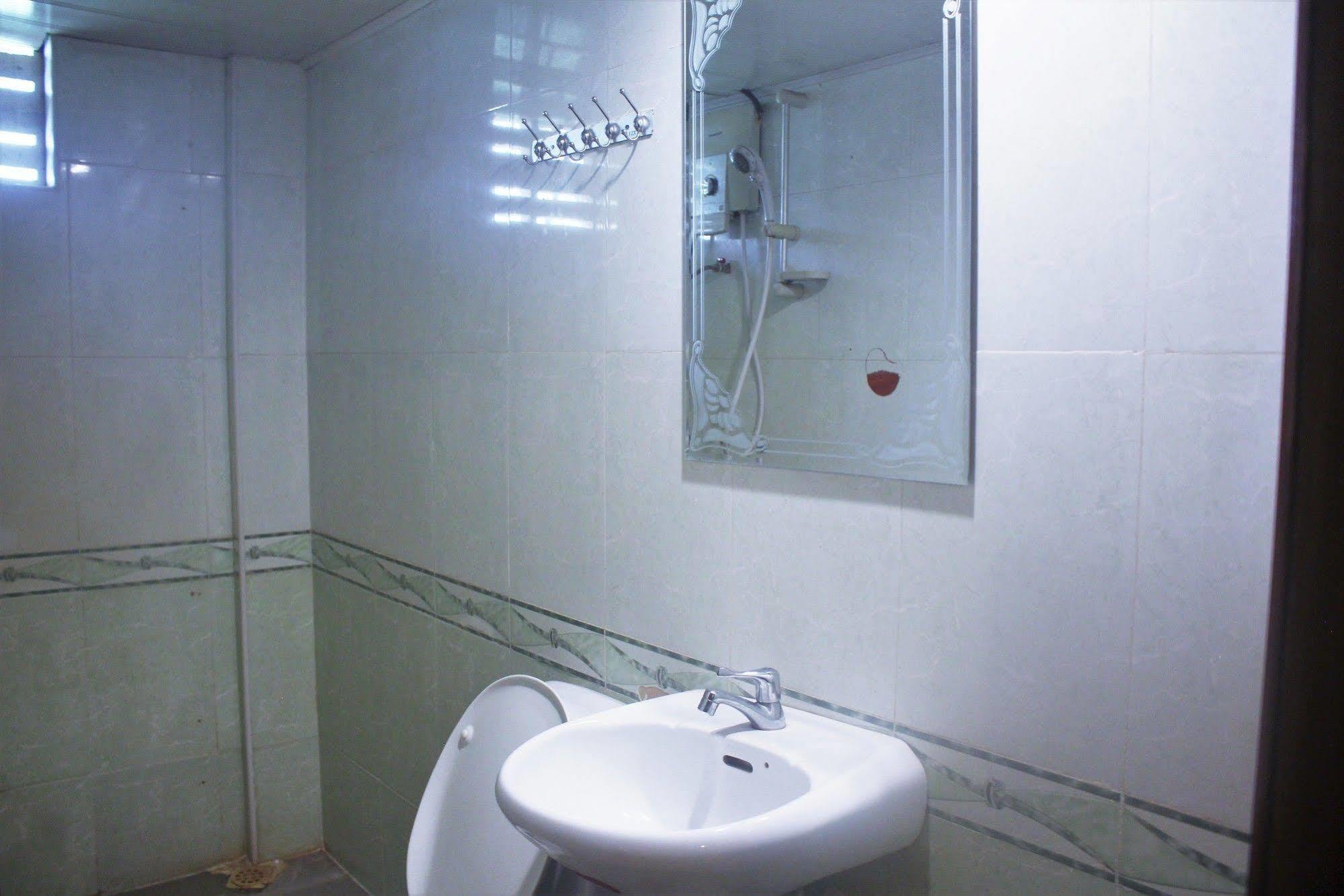 Spring Park Hotel Battambang Esterno foto
