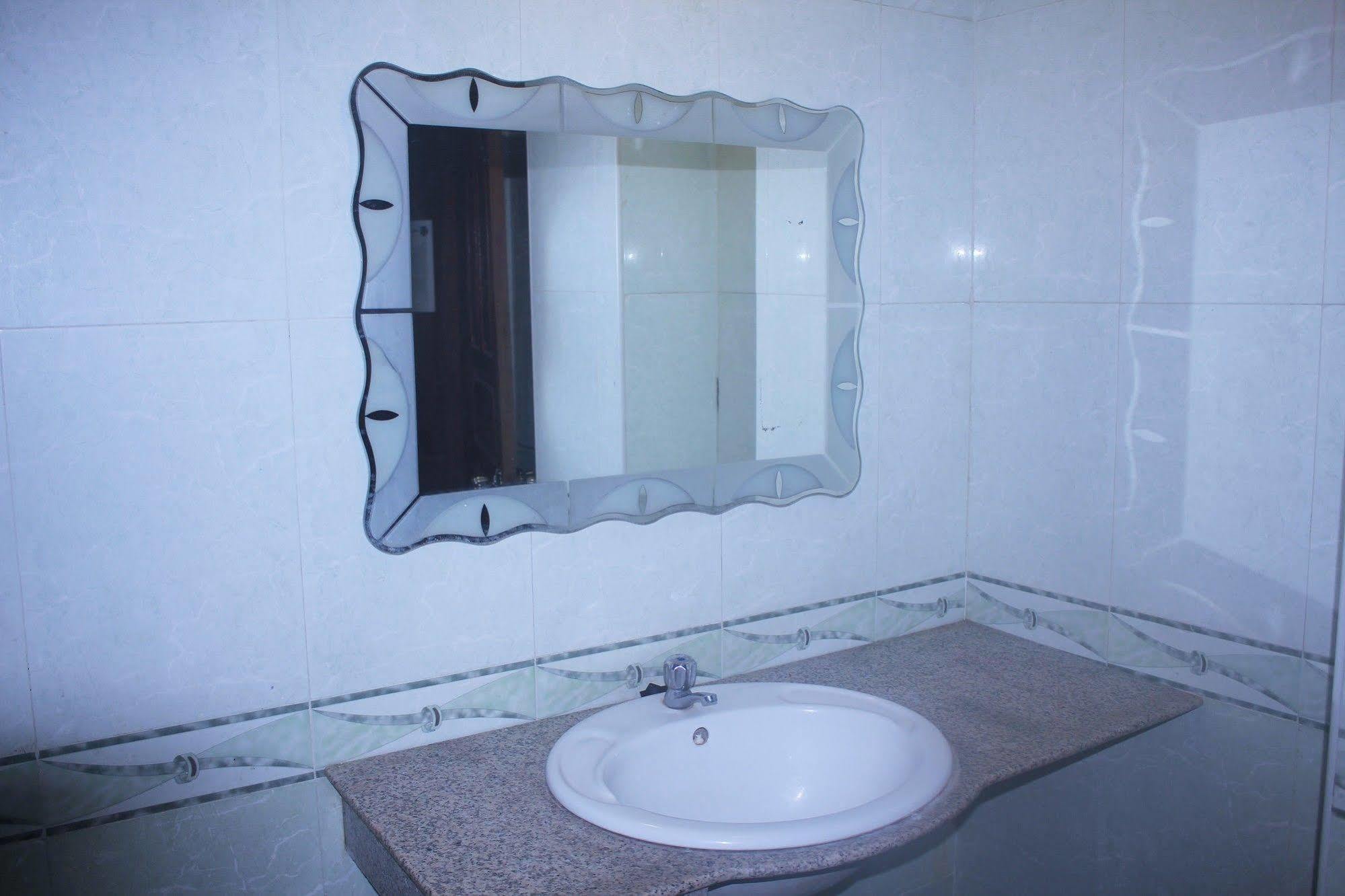 Spring Park Hotel Battambang Esterno foto